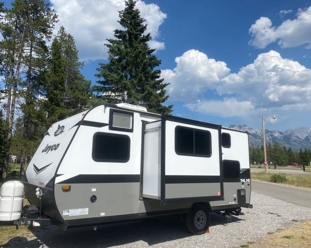 2022 Jayco Jay Flight SLX Travel Trailer for rent in Calgary Alberta