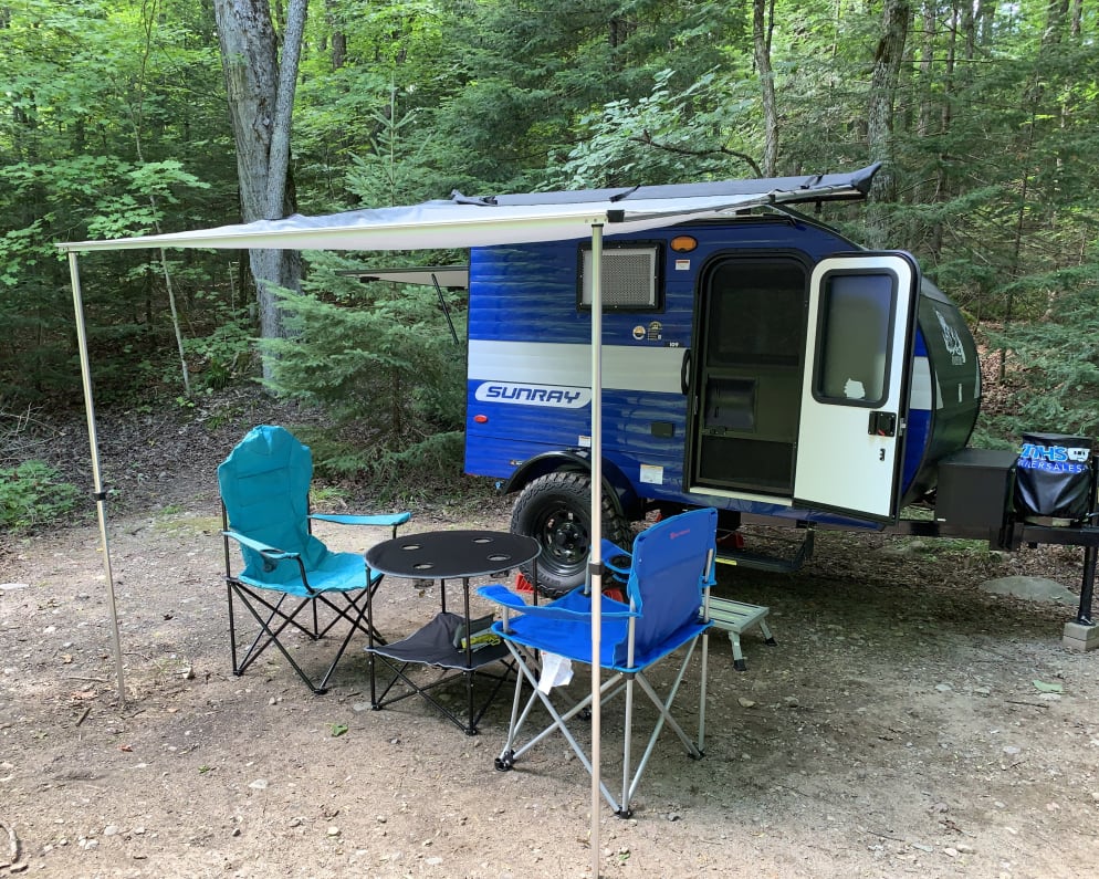 2024 SunRay  by Sunset Park RV for rent in L0E 1N0