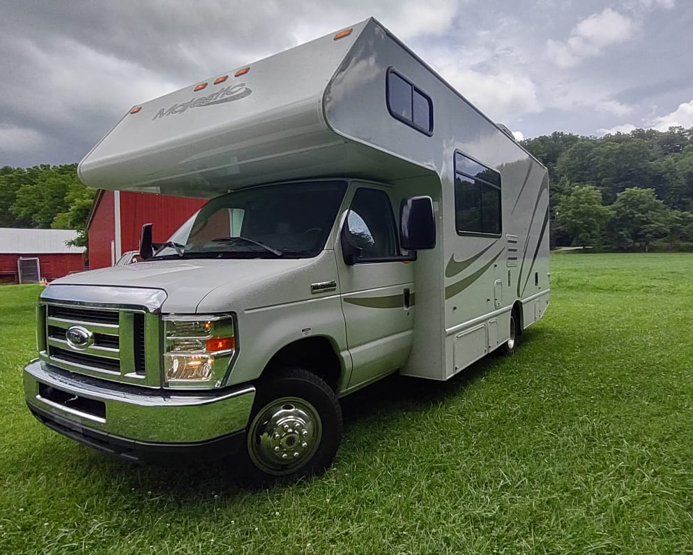 2019 Thor Motor Coach Four Winds Majestic