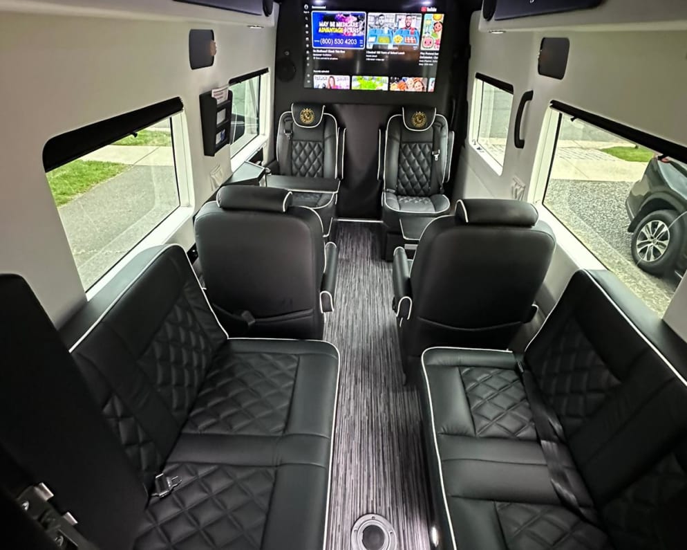 2022 Mercedes-Benz 2500 Sprinter Van 170" extended