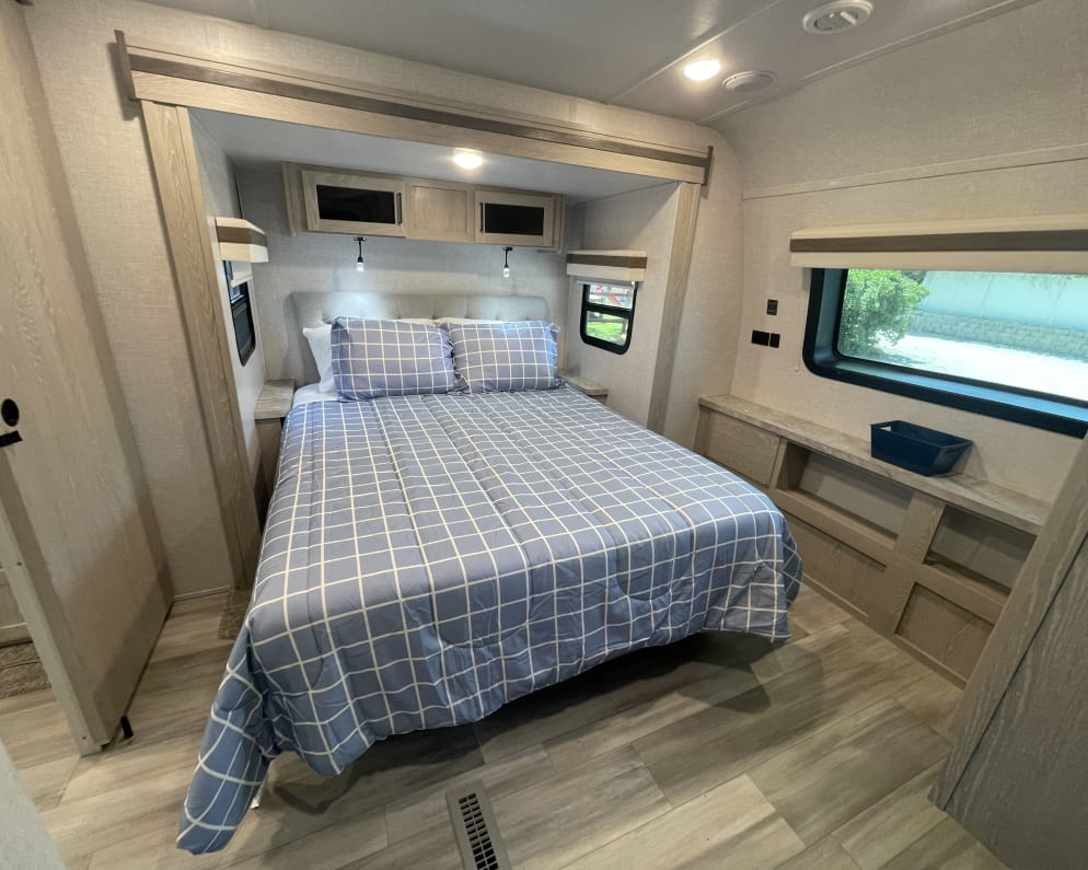 2022 Rockwood Ultra Lite  by Forest River for rent in 84095