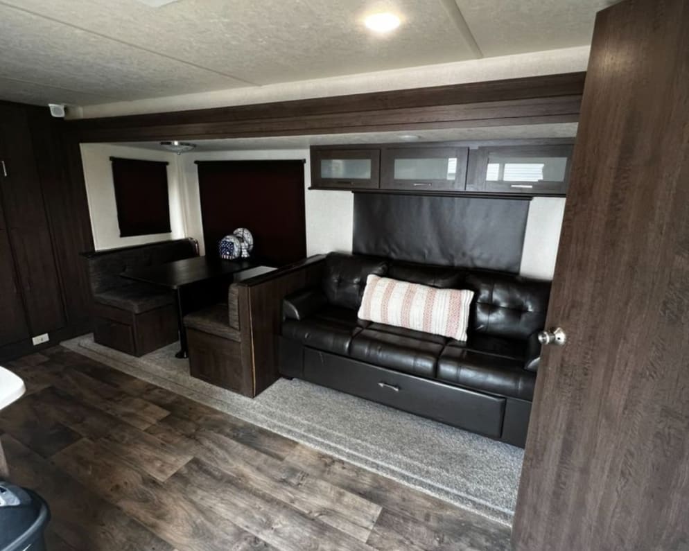 2018 Salem  by Forest River for rent in 43315
