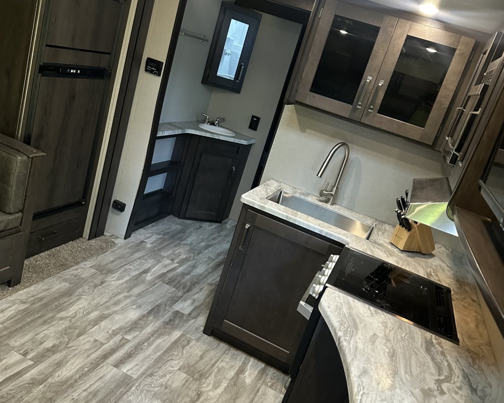 2020 Grand Design Transcend Xplor available for rent in Redmond Oregon