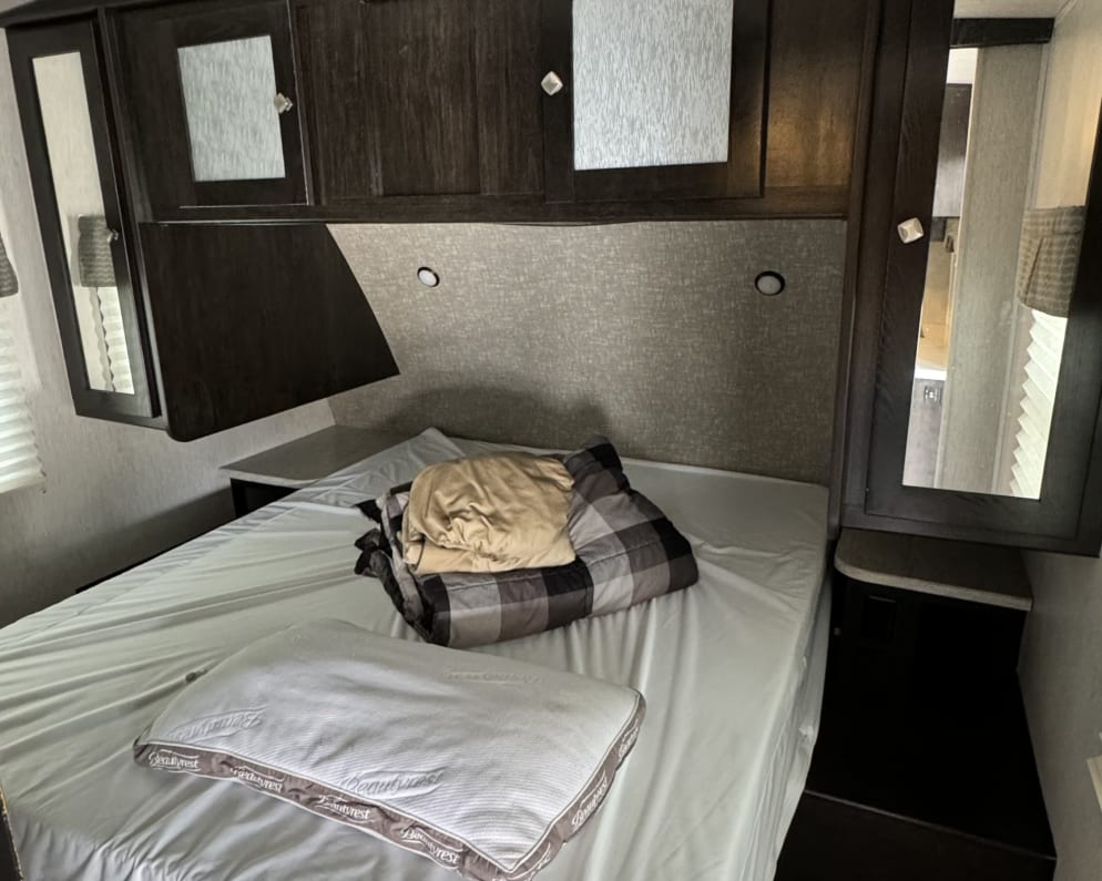 Travel Trailer RV for Rent in Royal City, Washington