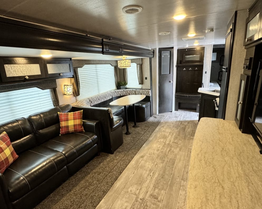 Travel Trailer RV for Rent in Royal City, Washington