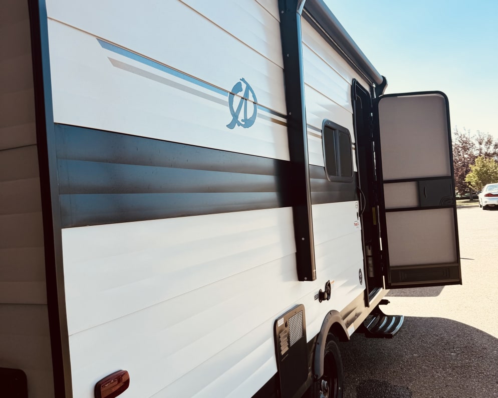 2024 Cruiser RV Avenir Travel Trailer for rent in Olds Alberta