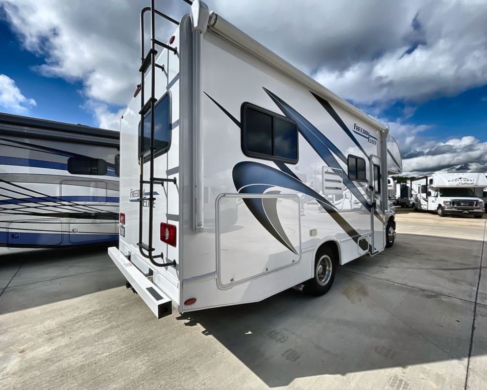 2024 Thor Motor Coach Freedom Elite available for rent in Leeds Alabama