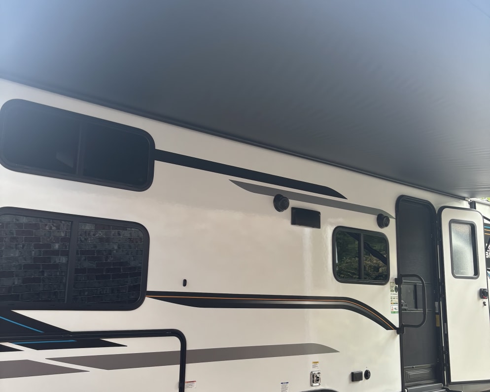 2023 Coachmen Northern Spirit 2146 BHX available for rent in Franklin Tennessee