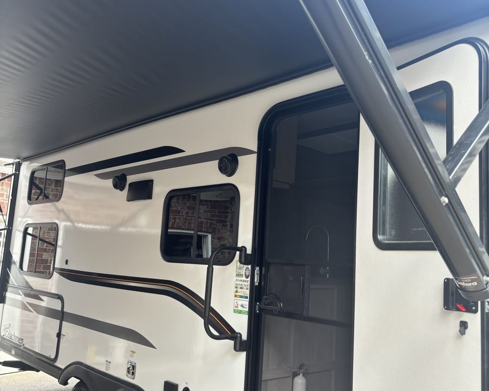 2023 Coachmen Northern Spirit 2146 BHX Travel Trailer for rent in Franklin Tennessee