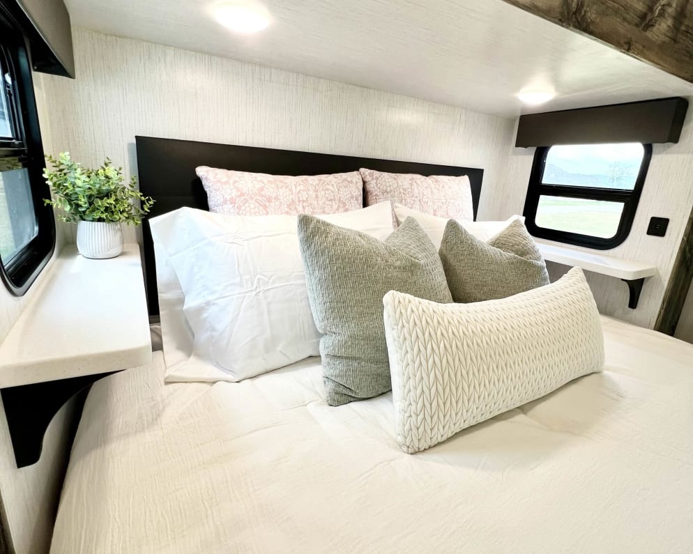 2022 Heartland RVs Bighorn Traveler Fifth Wheel for rent in Chapel Hill Tennessee