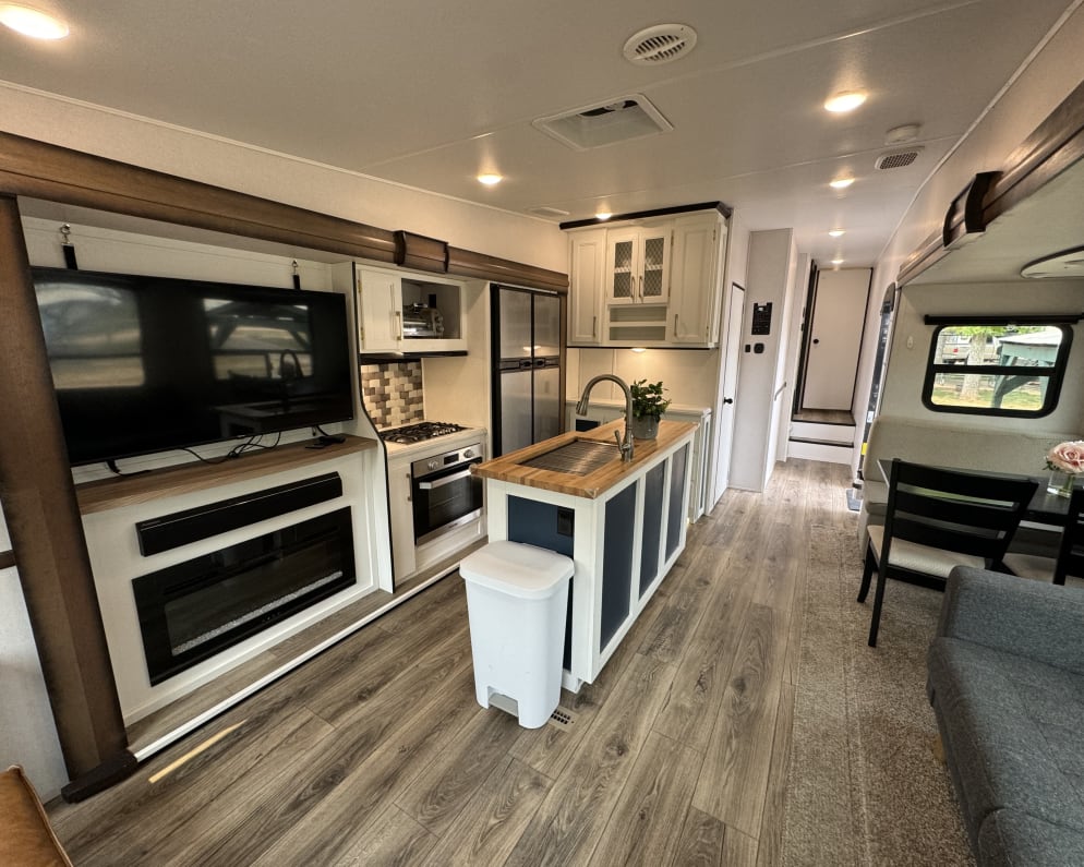 2021 Crusader  by Prime Time for rent in 57701