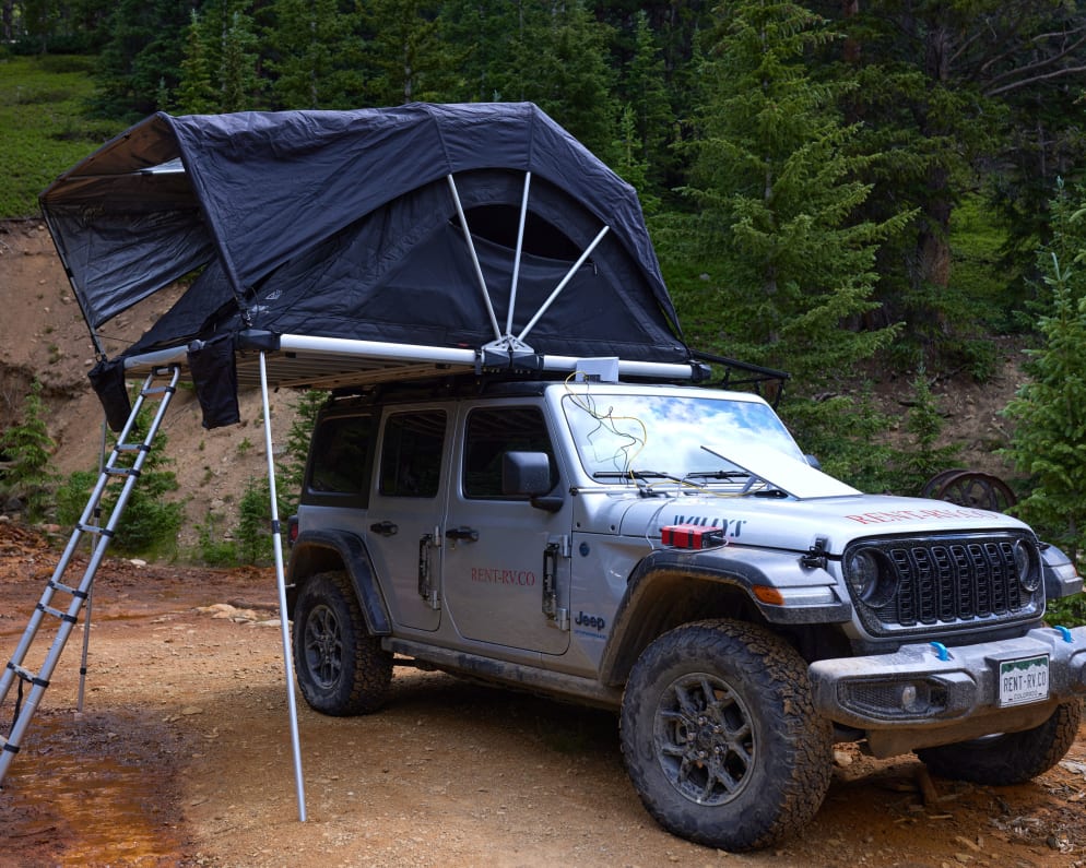 Truck Camper RV for Rent in Highlands Ranch, Colorado