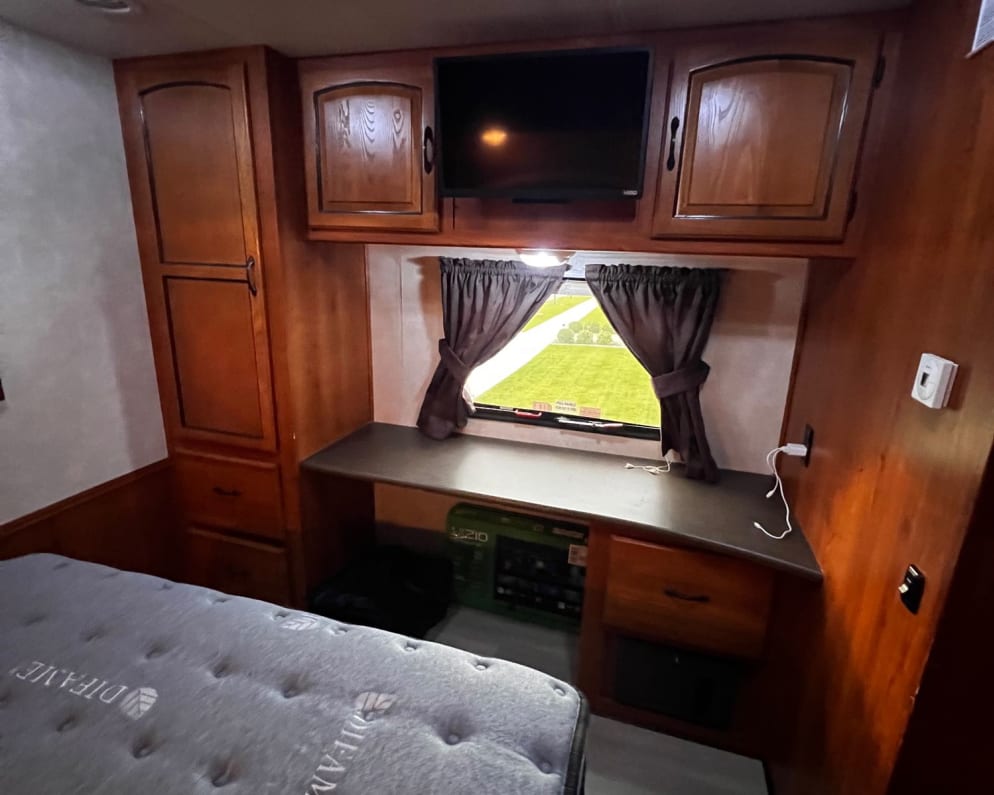 2011 Coachmen Mirada 32 DSF  by Forest River for rent in 84045