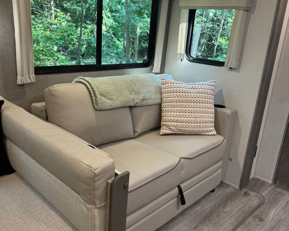 2024 Catalina  by Coachmen for rent in 49749
