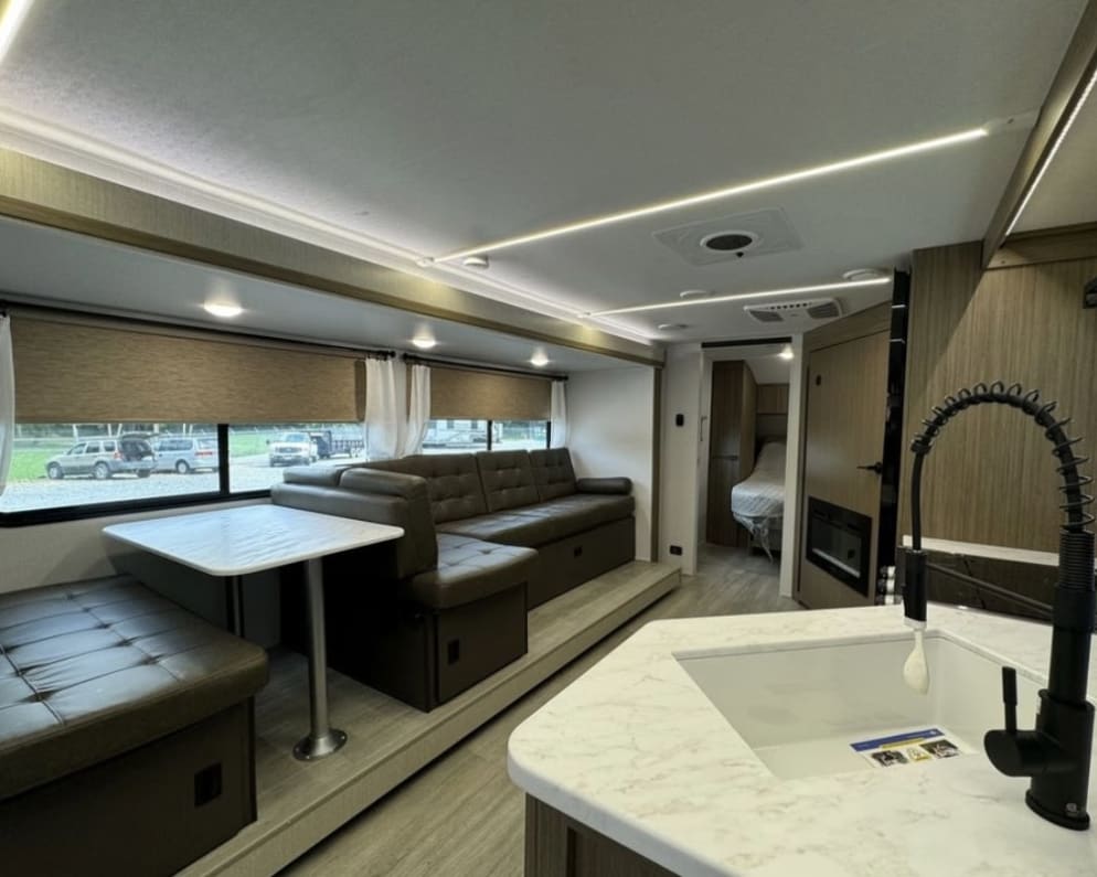 2025 Wildwood x lite 26 ice  by 4x4twdb22s7379119 for rent in 17236