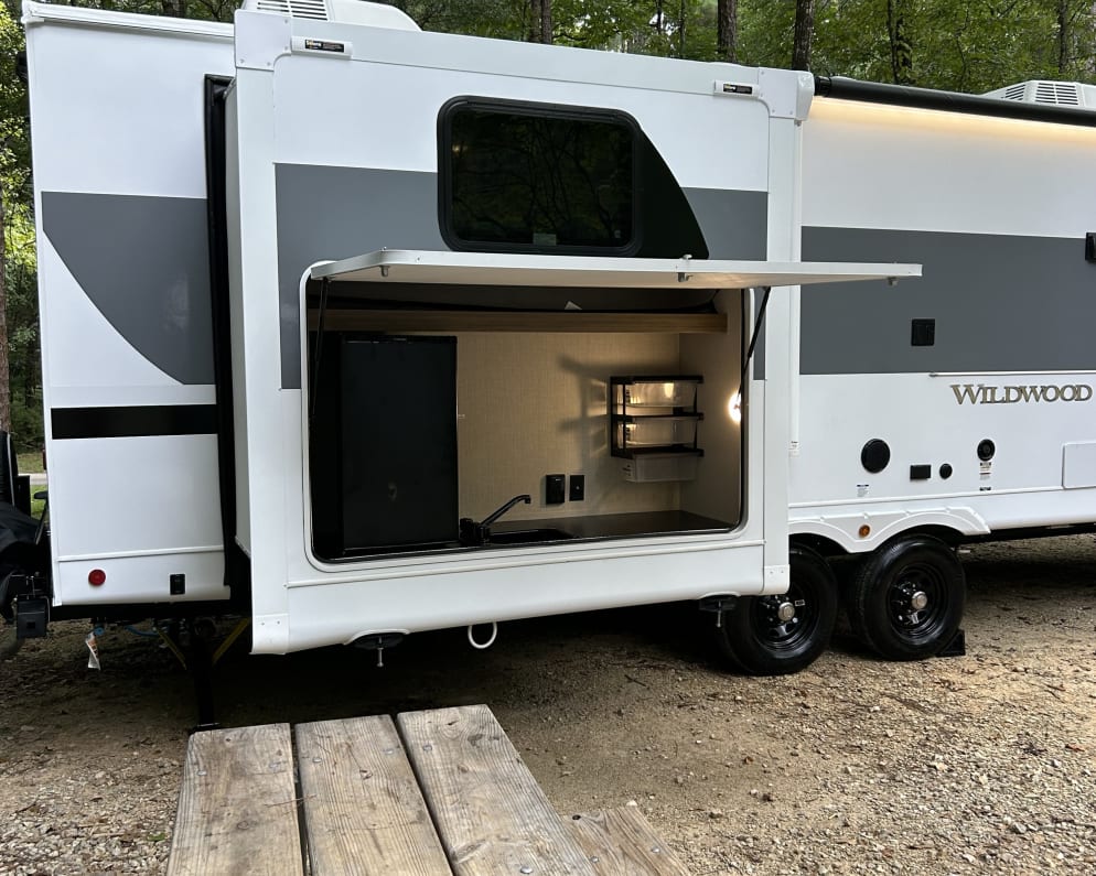2025 Forest River RV Wildwood 31KQBTSX Travel Trailer for rent in Auburn Alabama