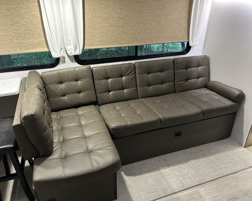 2025 Wildwood 31KQBTSX  by Forest River RV for rent in 36830