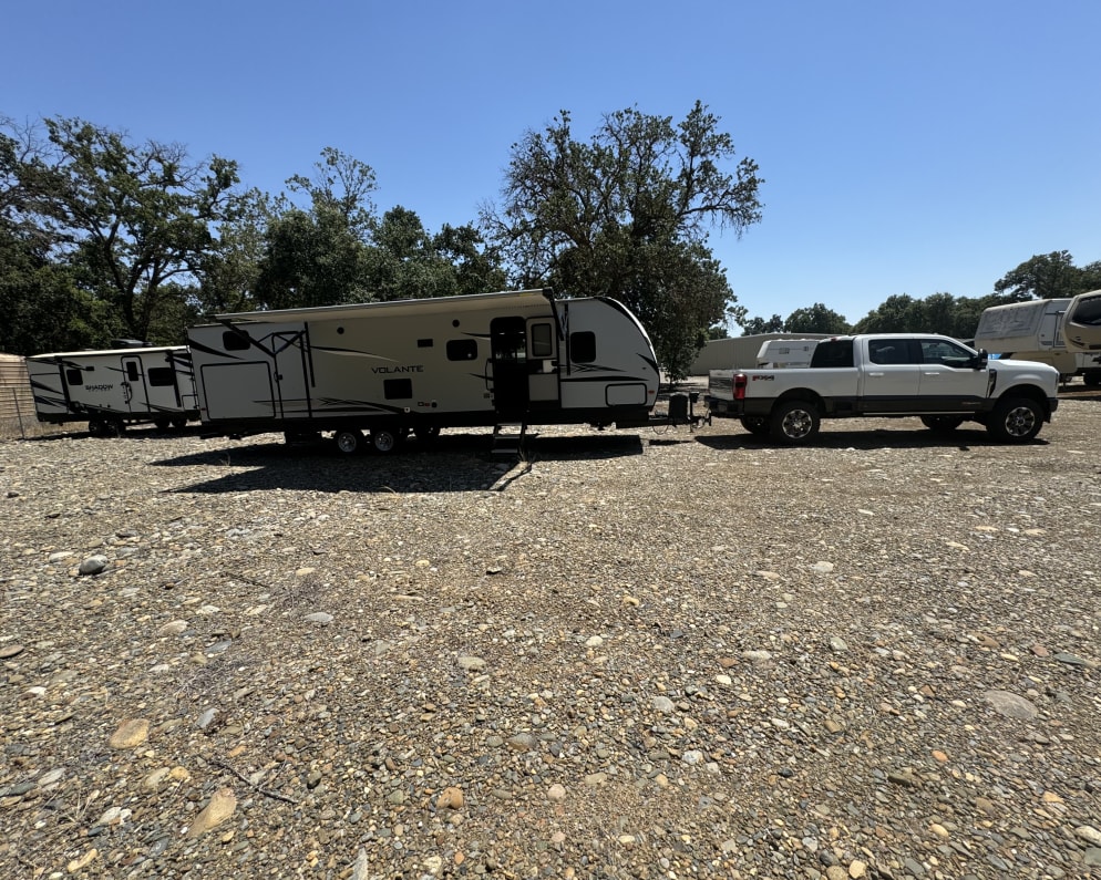 2020 Crossroads RV Volante available for rent in Modesto California