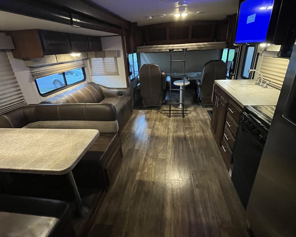 2018 FR3 Motorhome  by FR3 for rent in 39564