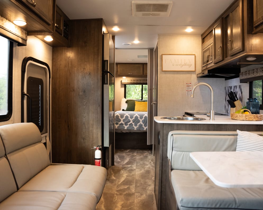 Class C RV for Rent in Elk Grove, California