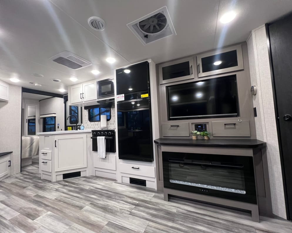 2024 Jay Feather  by Jayco for rent in 22554