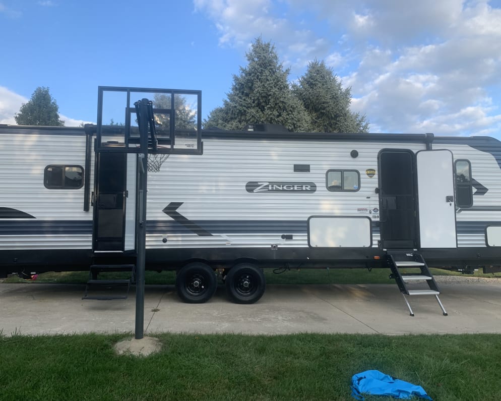 2021 Crossroads RV Zinger available for rent in Britton Michigan