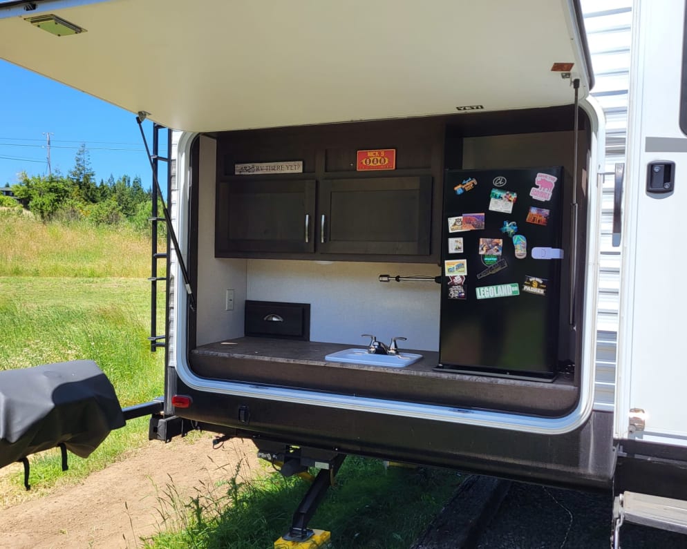 2018 EVO T3250  by Forest River for rent in 95542