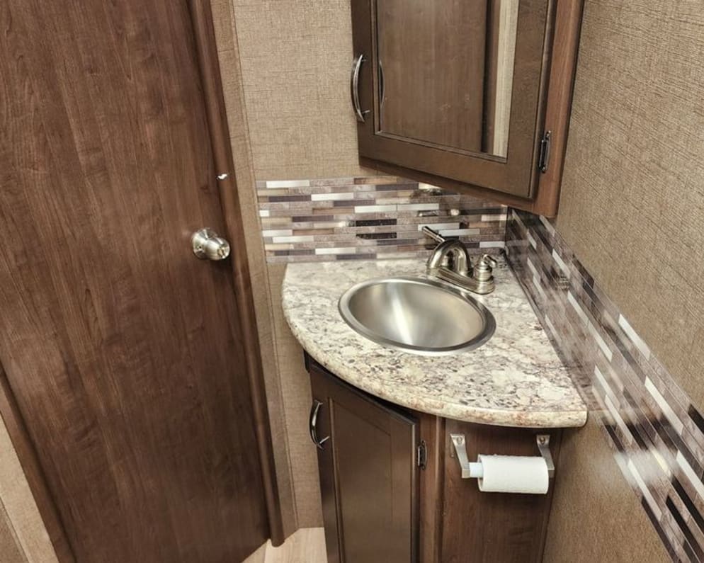 2019 Thor Freedom Elite available for rent in San Carlos California