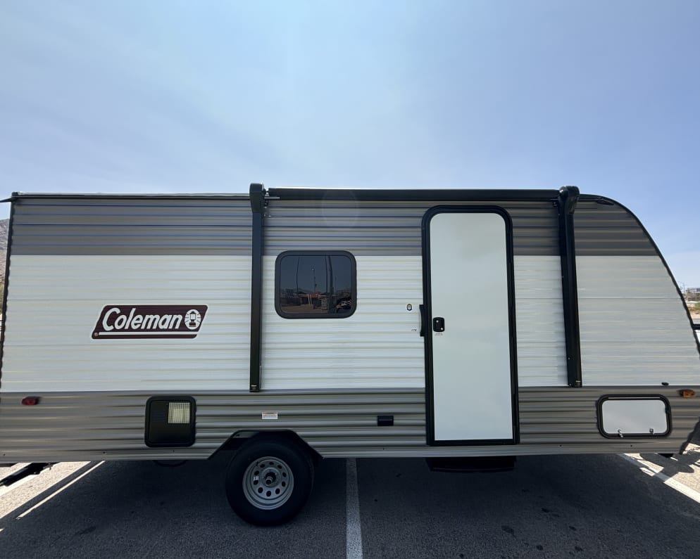 Travel Trailer RV for Rent in Las Vegas, Nevada