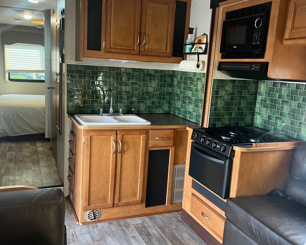 2017 Winnebago Minnie Winnie Class C for rent in Concord California
