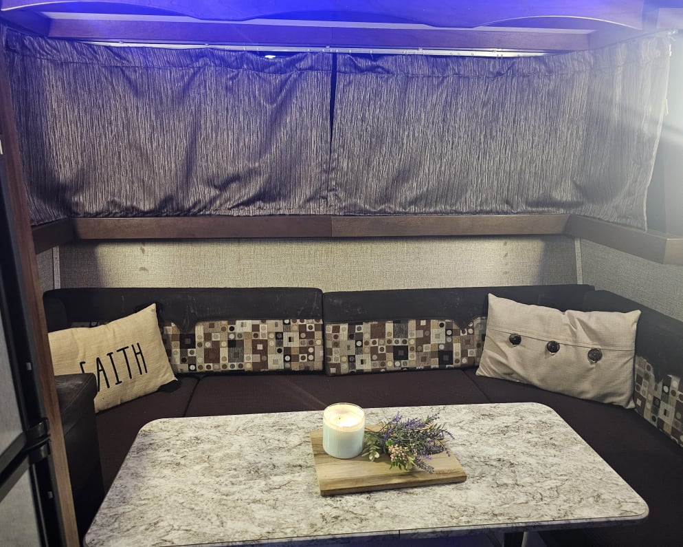 Travel Trailer RV for Rent in Okeechobee, Florida