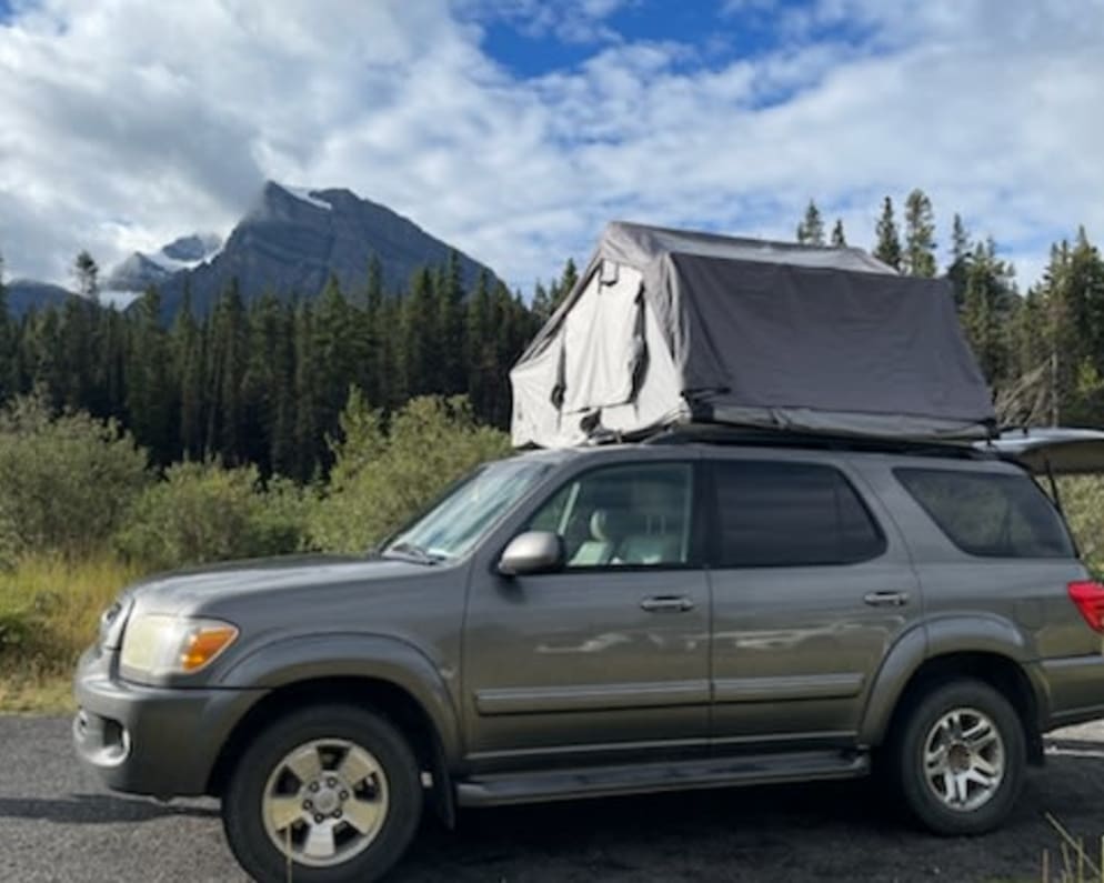 2005 Custom Toyota Sequoia four wheel drive