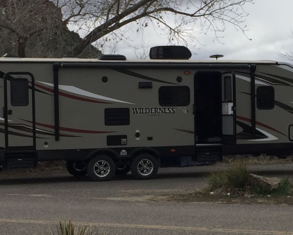 Travel Trailer RV for Rent in Thatcher, Arizona