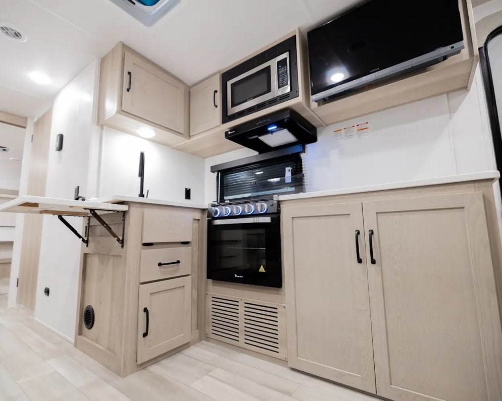 2024 Flagstaff Super Lite  by Forest River for rent in 32259
