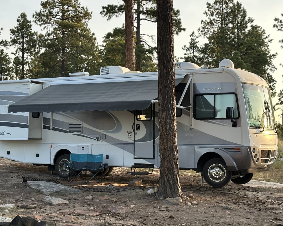 2006 Fleetwood Southwind 32VS