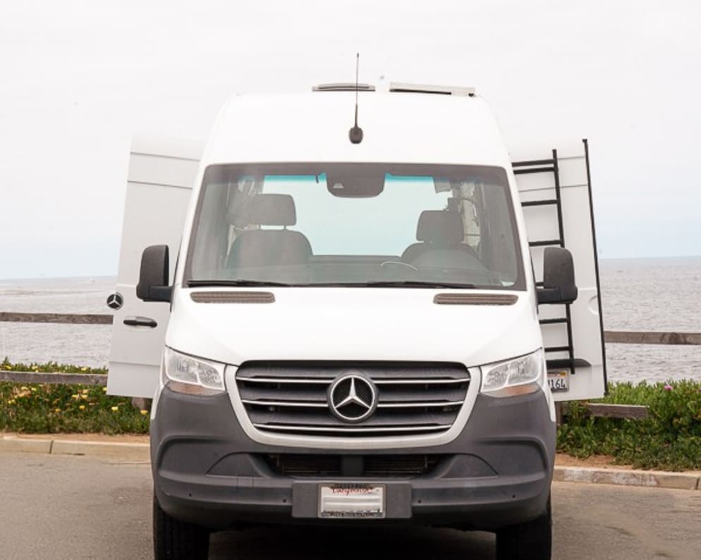 2019 Mercedes-Benz Sprinter Class B for rent in Los Angeles California