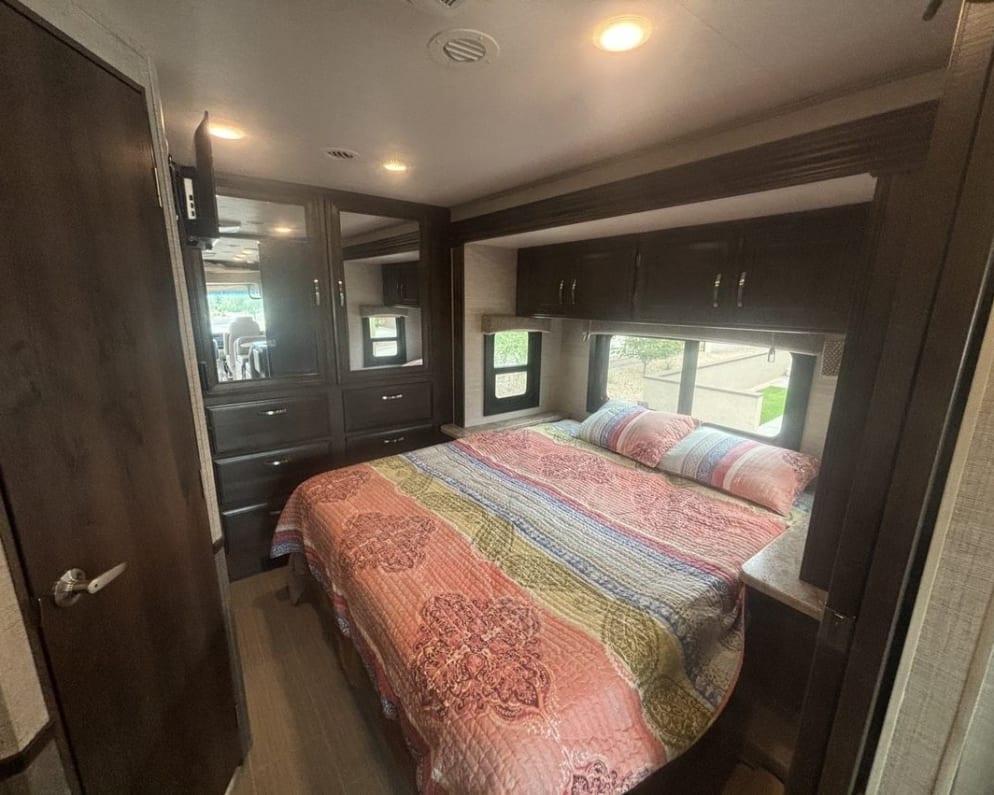 2021 Entegra Coach Vision available for rent in Queen Creek Arizona