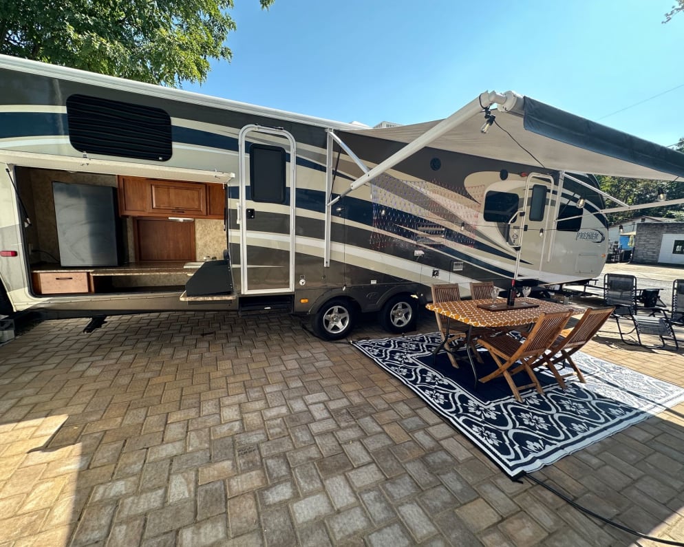 2012 Keystone RV Bullet Premier Ultra Travel Trailer for rent in NORTH MIDDLETOWN New Jersey