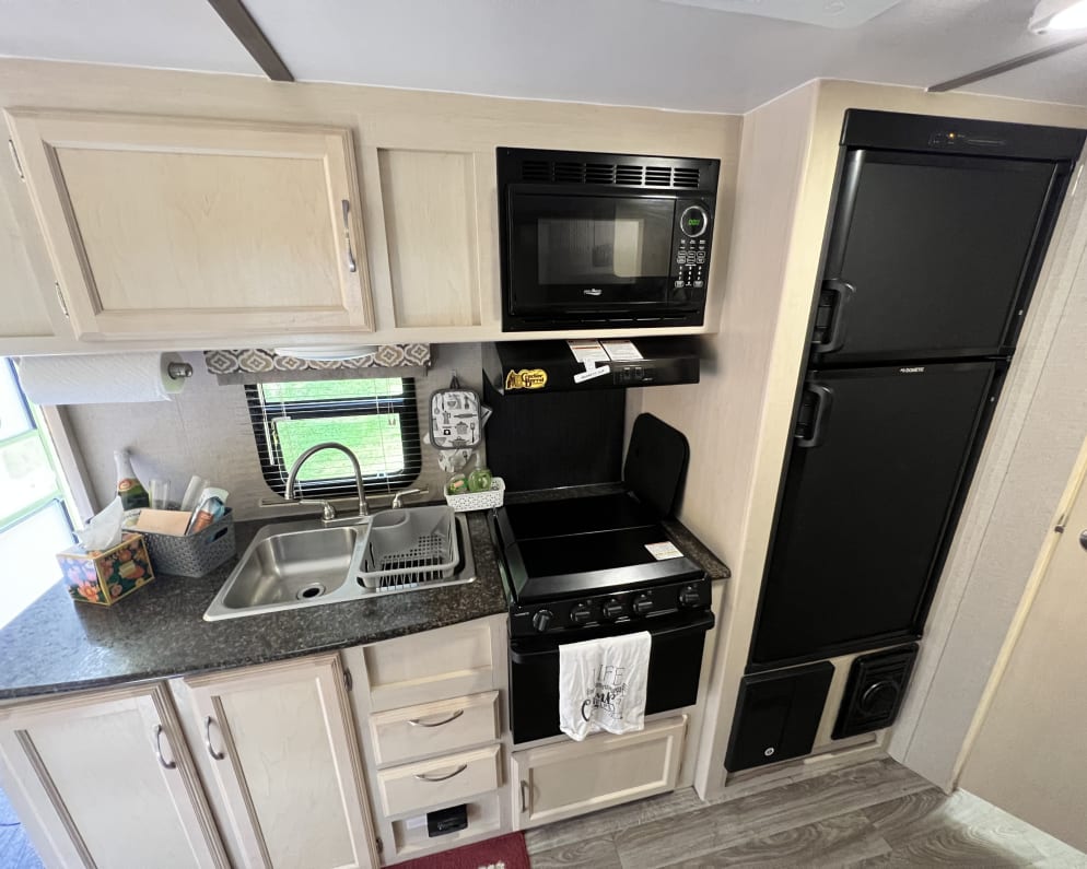 2019 Micro Minnie 2306BHS  by Winnebago for rent in 37601