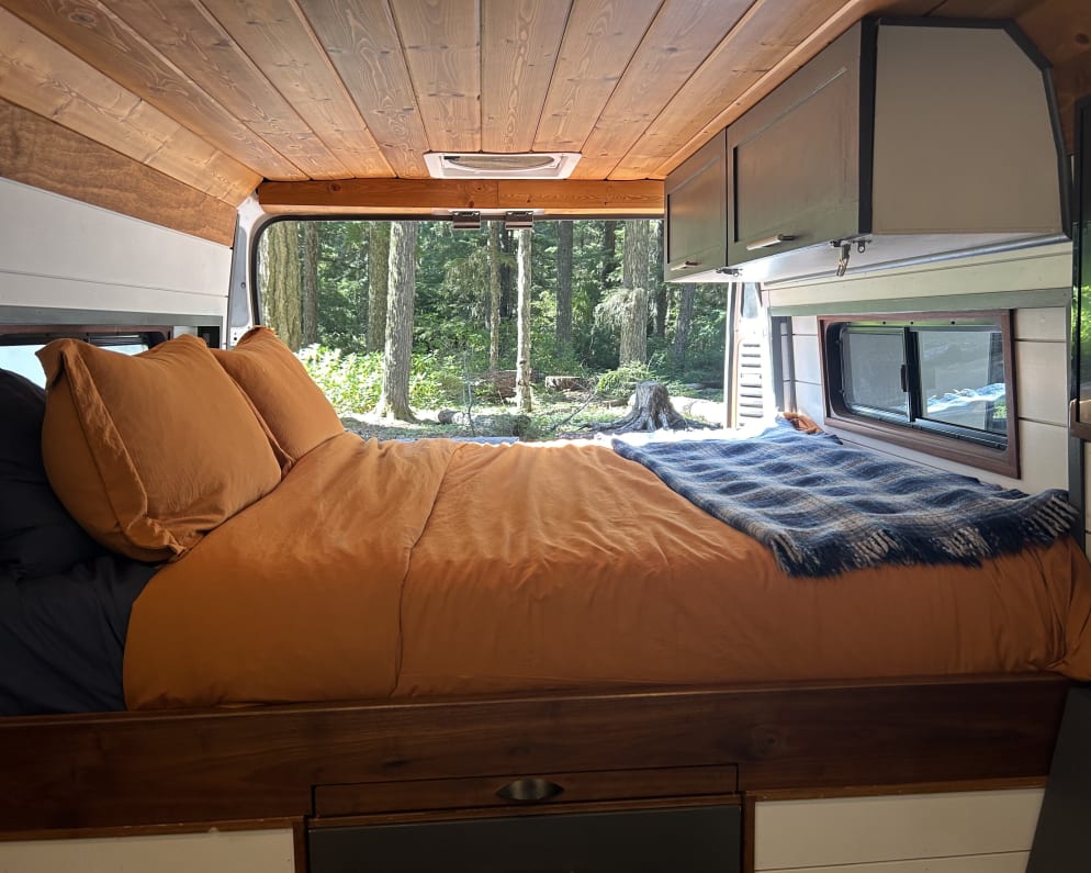 Class B RV for Rent in Portland, Oregon