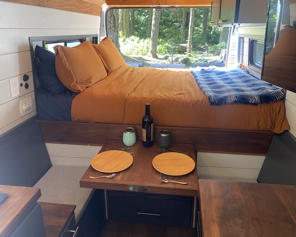 Class B RV for Rent in Portland, Oregon