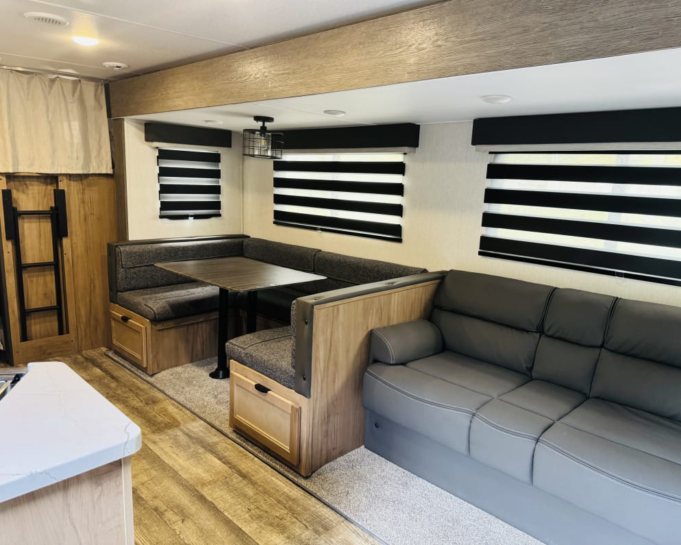 2024 Forest River Cherokee Alpha Wolf Travel Trailer Travel Trailer for rent in Marion Ohio