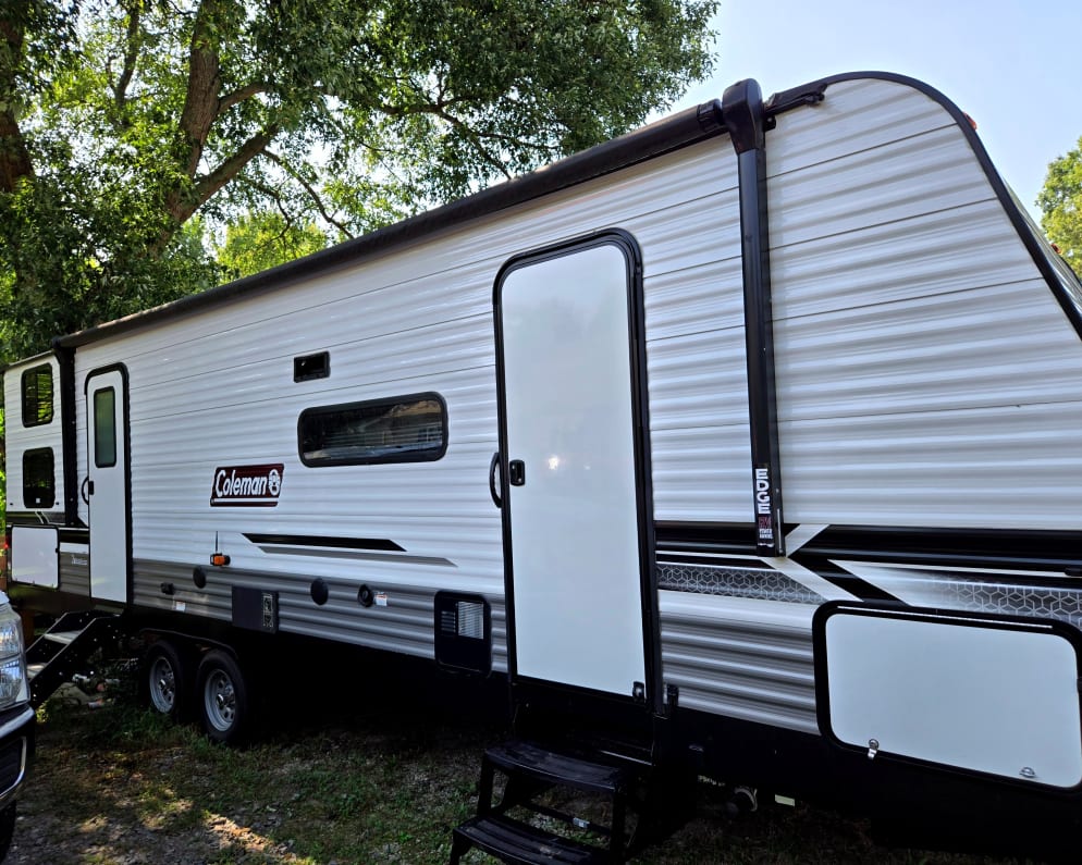 2022 Dutchmen Coleman Lantern available for rent in China Grove North Carolina