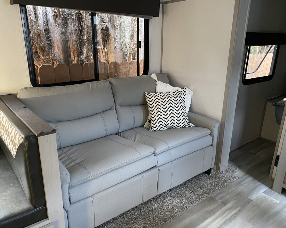 2021 Tracer  by Forest River for rent in 93012