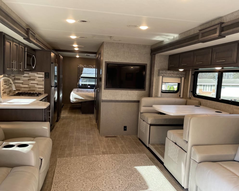 2021 Miramar  by Thor for rent in 92203