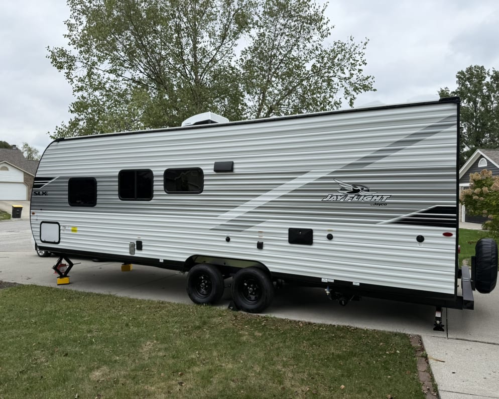 2025 Jayco Jayflight SLX 260BH Travel Trailer for rent in Fort Wayne Indiana