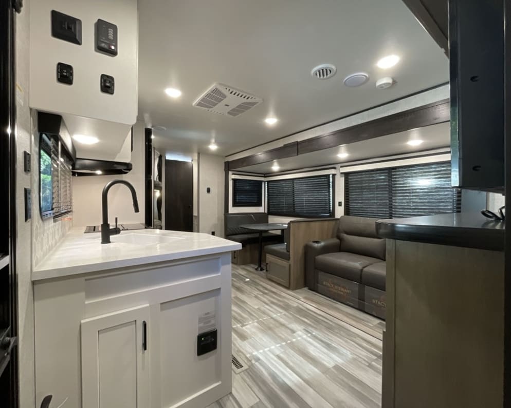 2024 Jayco Jay Flight Travel Trailer for rent in Vail Arizona