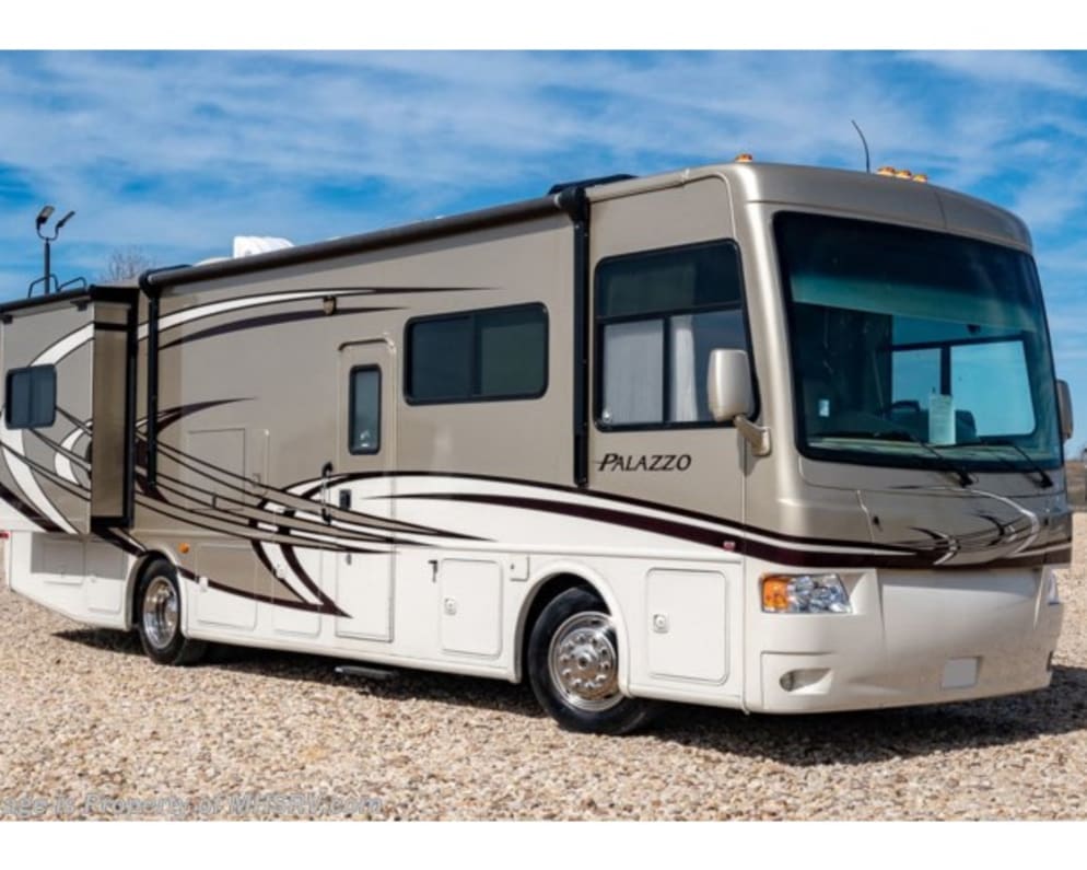 2013 Thor Palazzo available for rent in Santee California