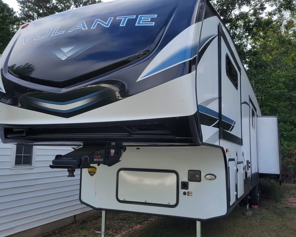 Fifth Wheel RV for Rent in Garner, North Carolina