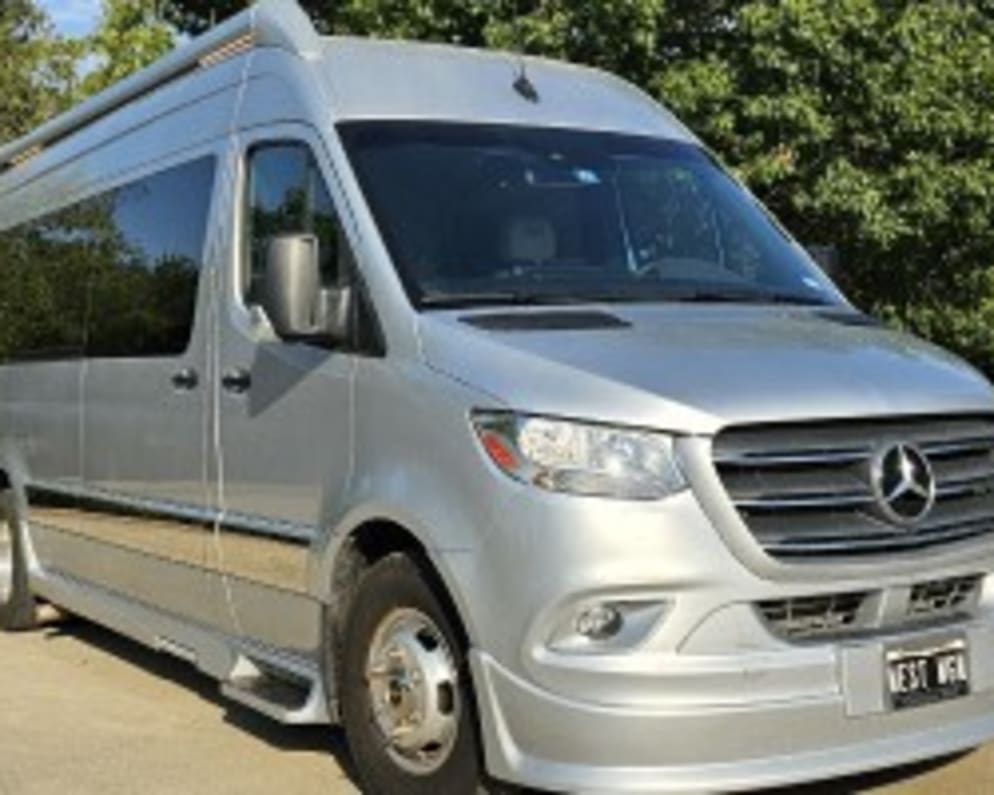 Class B RV for Rent in Rockwall, Texas